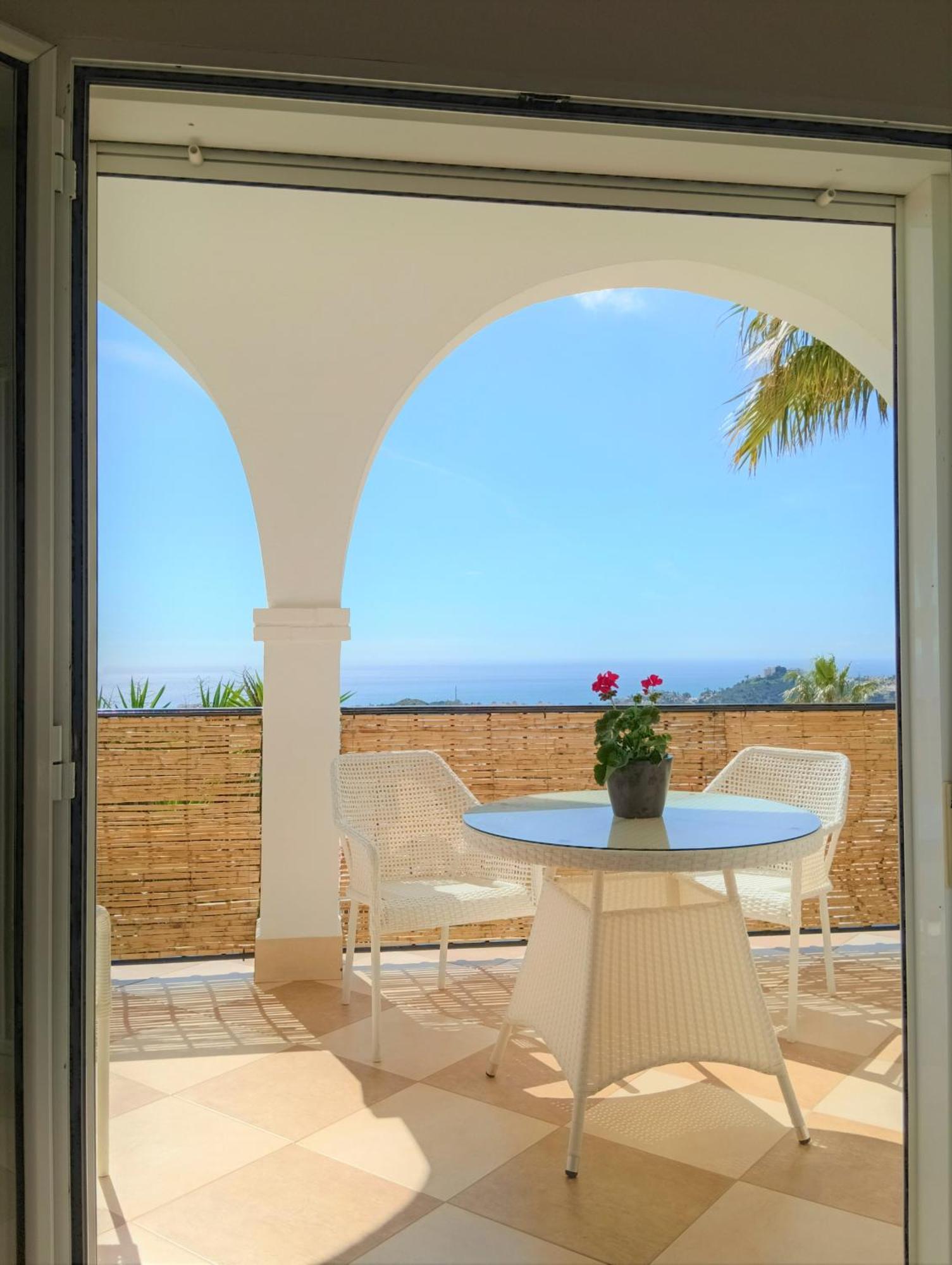 בנאלמדנה Villa Del Sol מראה חיצוני תמונה
